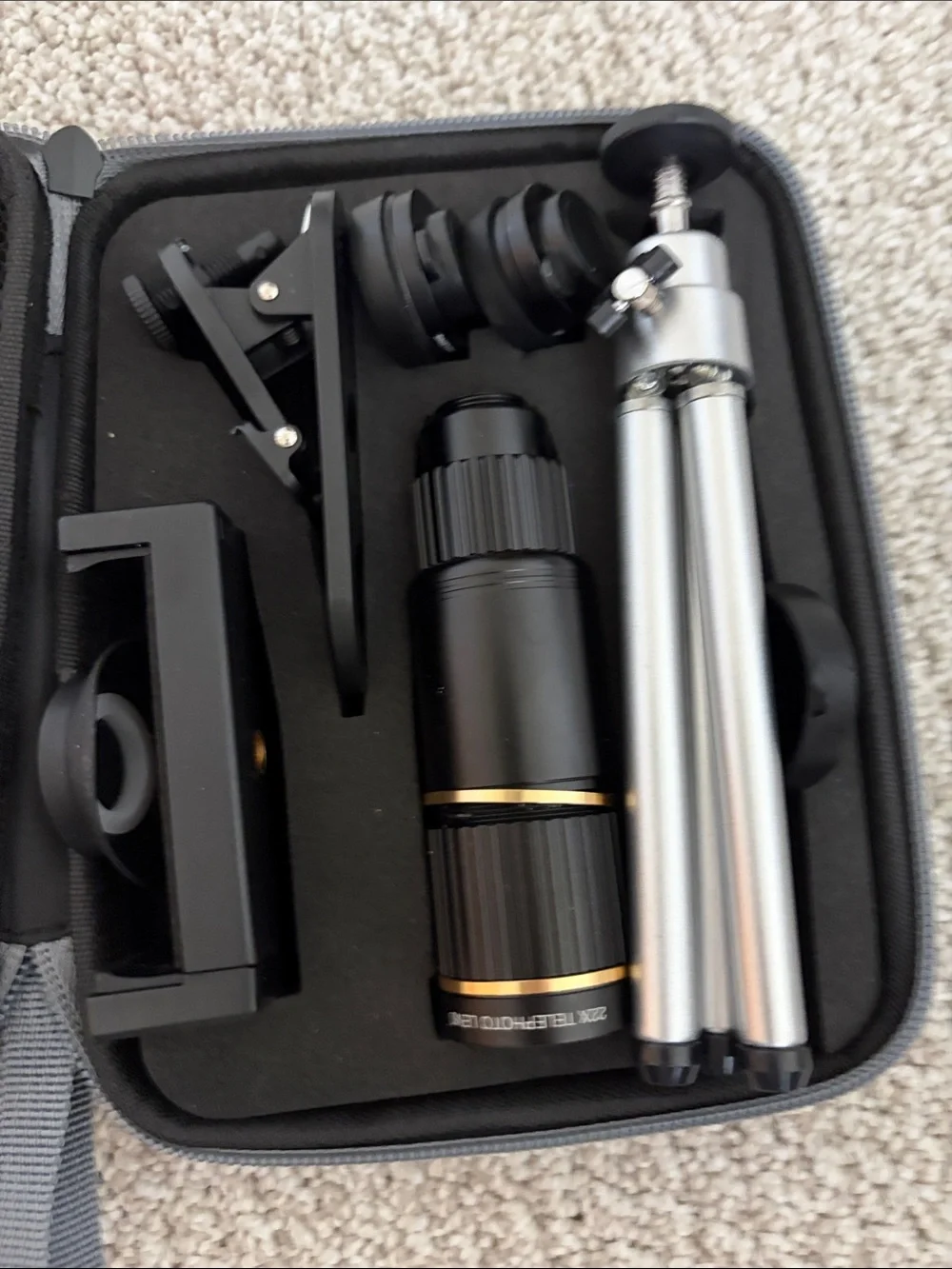 Universal Black Mobile Telescope Lens Kit with Tripod and Clip